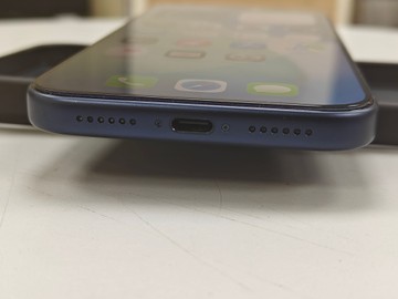 Б/в Мобільний телефон Apple iphone 17 pro max 512gb esim 01-201003819