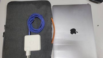 01-200250063: Apple a1708 macbook pro 13,3" core i5 2,3ghz/ram8gb/ssd 512gb/intel iris plus graphics 640