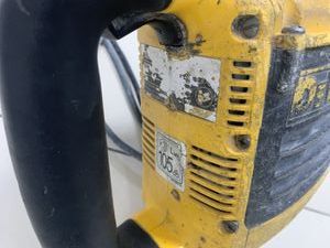 01-200592533: Dewalt d25899k