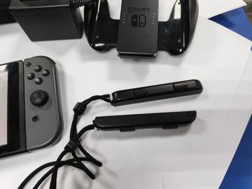 01-200739576: Nintendo switch