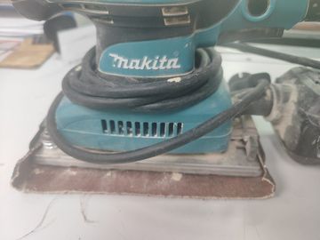 Б/в Шліфмашина вібро Makita bo3710 01-200743922