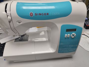 01-200784401: Singer c5205-tq
