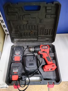 Б/у Шуруповерт Stark cd 18/2 b li-ion 01-200800351