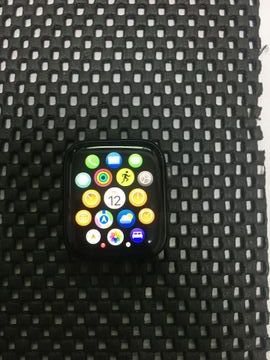 Б/в Смарт-годинник Apple watch series 6 gps aluminium case 40mm 01-200817391