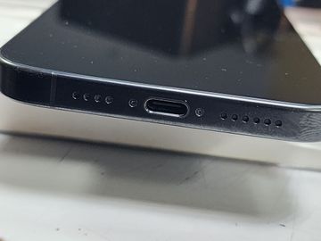 Б/в Мобільний телефон Apple iphone 16 pro max 256gb 01-200820238