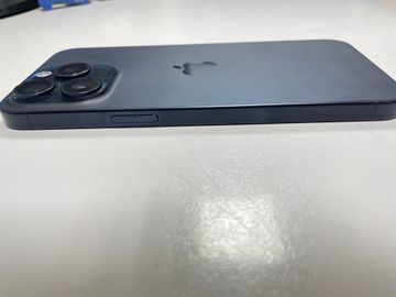 Б/в Мобільний телефон Apple iphone 15 pro max 256gb 01-200843430