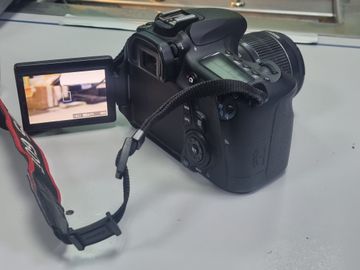 Б/у Фотоаппарат Canon eos60d / ef-s 18-55mm 1:3.5-5.6 is ii 01-200804446