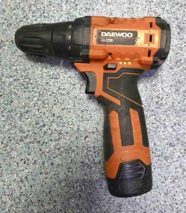 Б/в Шурупокрут Daewoo daa 1220li 2акб зп 01-200847821