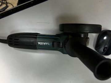 Б/у Угловая шлифмашина Makita ga5030 01-200848034