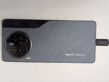 Б/у Мобильный телефон Tecno camon 30 cl6 8/256gb 01-200846606