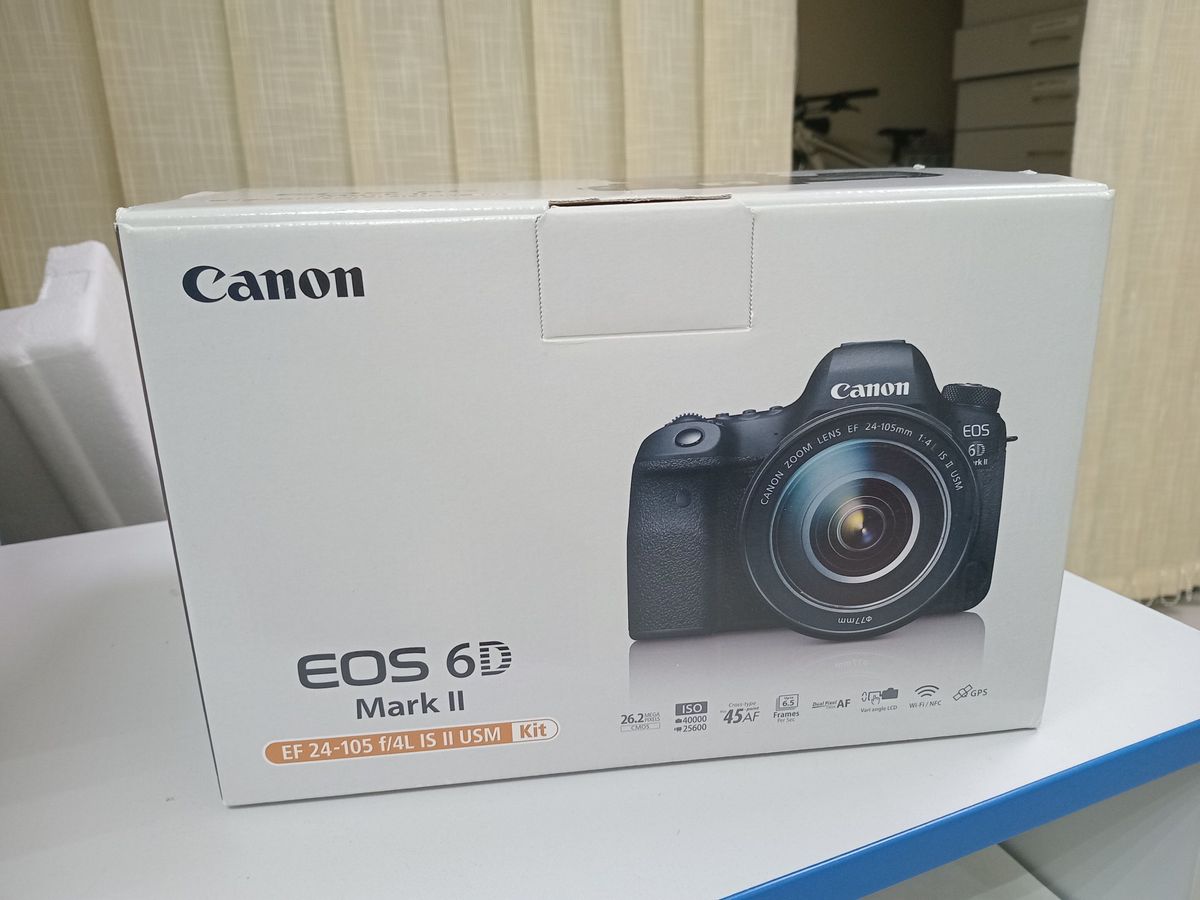 Фотоапарат Canon eos 6d mark ii body 01-200855945, стан Відмінний