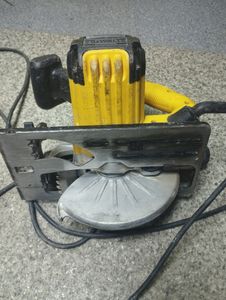 Б/в Пила дискова Dewalt dwe560 01-200862424