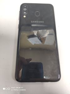 Б/в Мобільний телефон Samsung galaxy m30 4/64gb 01-200866883