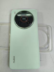 Б/в Мобільний телефон Zte nubia v70 max 6/128gb 01-200888944