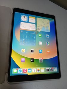 Б/в Планшет Apple ipad pro 10.5 2017 a1709 512gb cellular 01-200887237