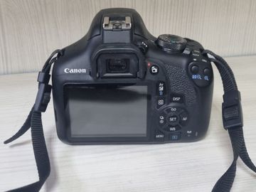 Б/в Фотоапарат Canon eos 2000d body 01-200892812