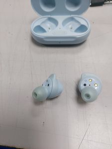 Б/в Навушники Samsung galaxy buds+ sm-r175 01-200916930