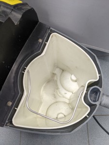 Б/у Пылесос Karcher puzzi 8/1 c 01-200932483