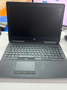 Dell 15/core i7 7820hq ddr3/16gb ddr4/hdd *відсутній/ssd 480 gb/quadro m2200 4gb