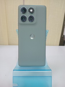 Б/в Мобільний телефон Motorola moto edge 60 pro 12/512gb 01-200992389