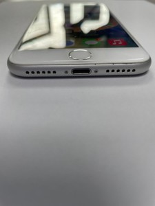 Б/в Мобільний телефон Apple iphone 8 64gb 01-201021093