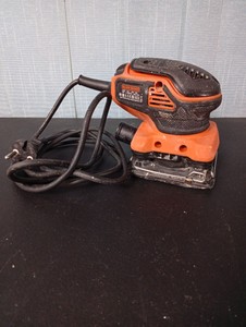 Б/в Шліфмашина вібро Black&Decker ka450 01-201032389