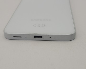Б/в Мобільний телефон Samsung galaxy a26 5g 8/256gb 01-201002559