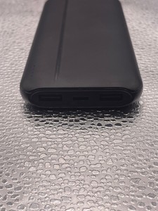 Б/в Повербанк Rivacase va2031 10000mah 01-201080038