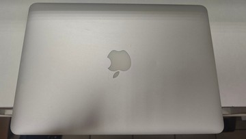 Б/в Ноутбук Apple macbook pro a1502 13,3"/ core i5 2,6ghz/ ram8gb/ ssd256gb/retina/intel iris 01-201091597
