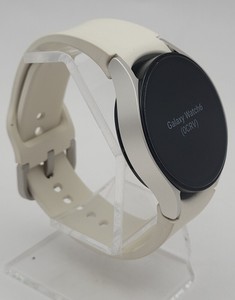 Б/в Смарт-годинник Samsung galaxy watch6 40mm 01-201102107