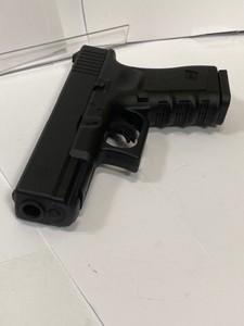 Б/в Пневматичний пістолет Umarex glock 19 01-201108587
