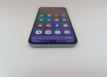 Б/в Мобільний телефон Samsung galaxy a40 2019 sm-a405 4/64gb 01-201138498