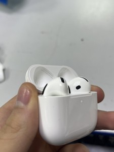 Б/у Навушники Apple airpods 4 01-201138487