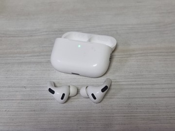 Б/в Навушники Apple airpods pro 3 01-201150461