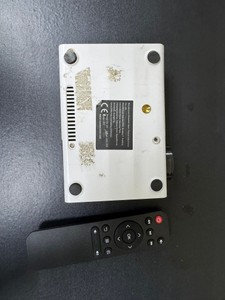 Б/в Проектор Projector yg300 01-201183078