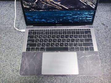 01-200612391: Apple a1708 /macbook pro 13,3" core i5 2,3ghz/ram8gb/ssd 512gb/intel iris plus graphics 640