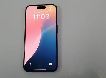 01-200755615: Apple iphone 15 pro 128gb esim