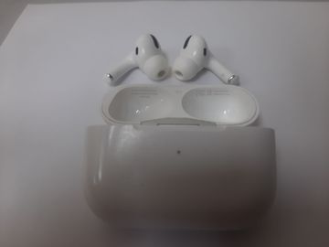 01-200763147: Apple airpods pro