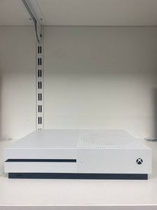 01-200788118: Microsoft xbox one s 1tb