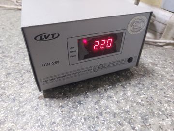 Б/у Стабилизатор напряжения Lvt ach-250 01-200805565