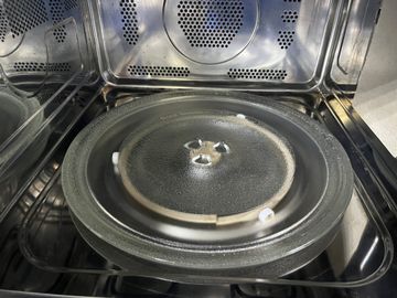 Б/в Мікрохвильова піч Koenic kmw 4441 db 01-200816304