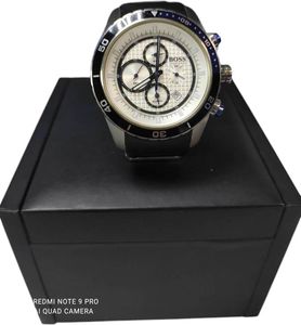 Б/у Часы Boss hb 138.1.27.2405 01-19133385