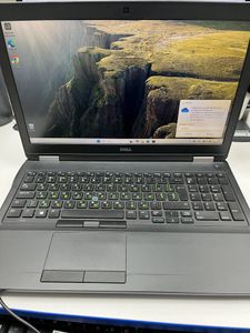 Б/в Ноутбук Dell 15/core i5 6300u ddr3/8gb ddr3/hdd 500 gb/ssd *відсутній/*інтегрована 01-200826118