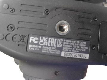 Б/у Фотоаппарат Canon eos 2000d + efs 18-55 mm 1;3/5-5.6 is 01-200816192