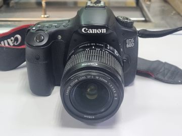 Б/у Фотоаппарат Canon eos60d / ef-s 18-55mm 1:3.5-5.6 is ii 01-200804446