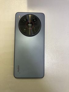 Б/в Мобільний телефон Zte nubia v70 max 6/128gb 01-200841434