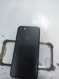 Б/у Мобильный телефон Apple iphone 7 32gb 01-200876378