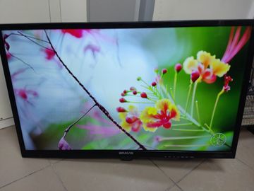 Б/у Телевизор Bravis led-dh3225bh 01-200905561