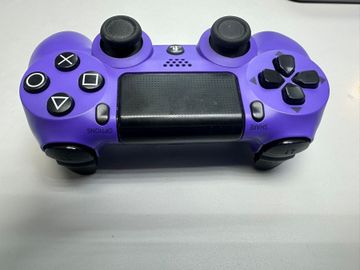 Б/в Геймпад Sony dualshock 4 v2 01-200907083