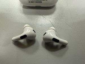 Б/в Навушники Apple airpods pro 2nd generation magsafe 01-200912352